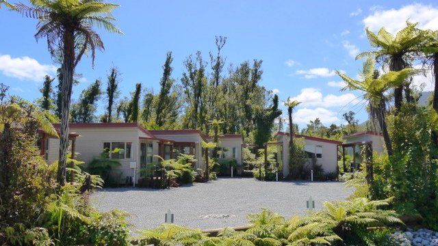 10 cottages.jpg