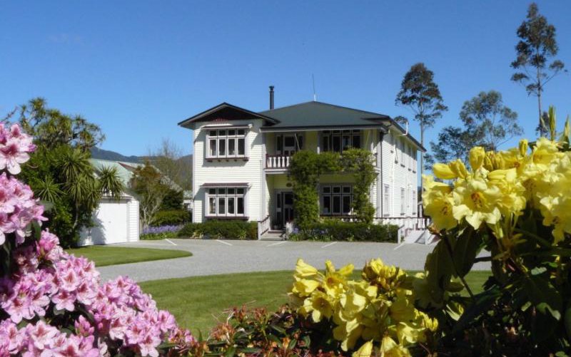 Holly Homestead B&B