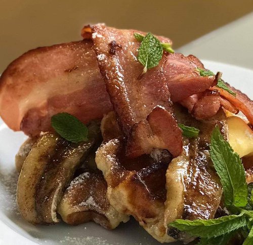 Bacon& Banana pancakes.jpeg