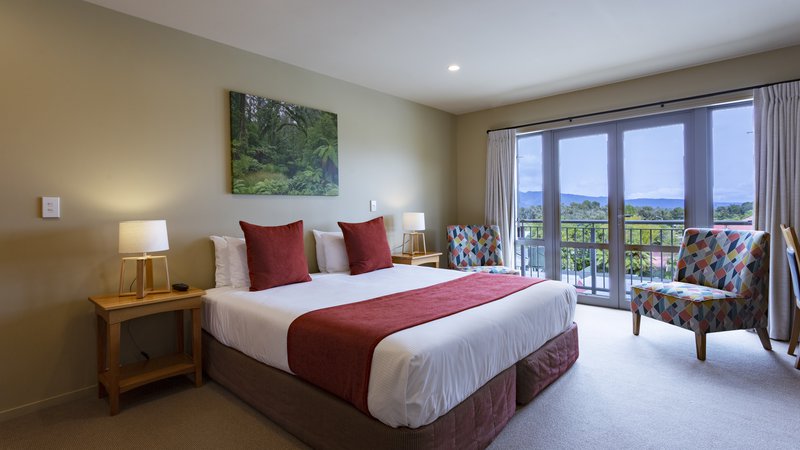 DH Fox Glacier Hotel Room RM8254 - 2020.jpg