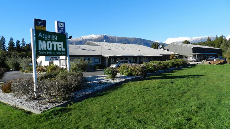 Aspiring Court Motel and Haast Lodge & Motorpark