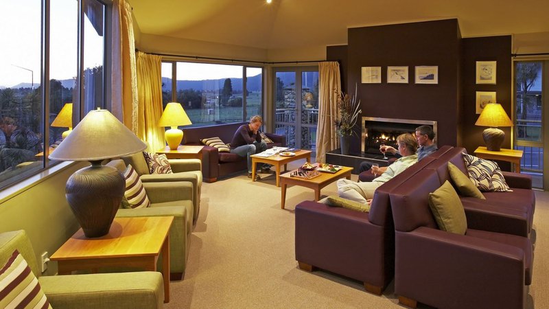 Distinction Hotel Fox Glacier - Guest Lounge
