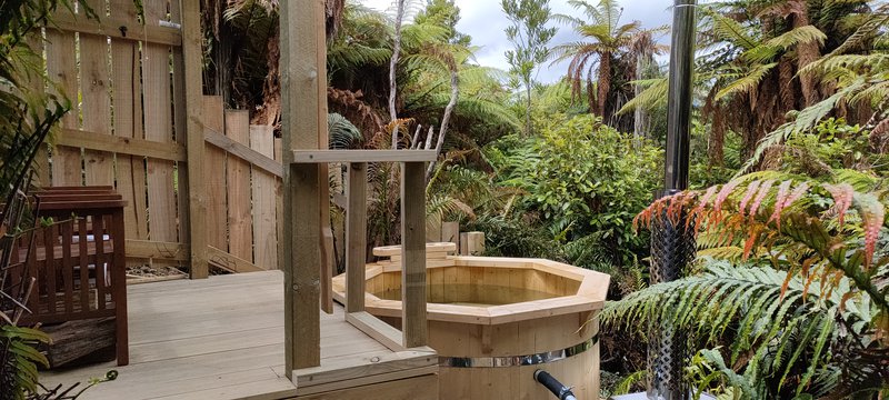 Goldfields Hot tub.jpg