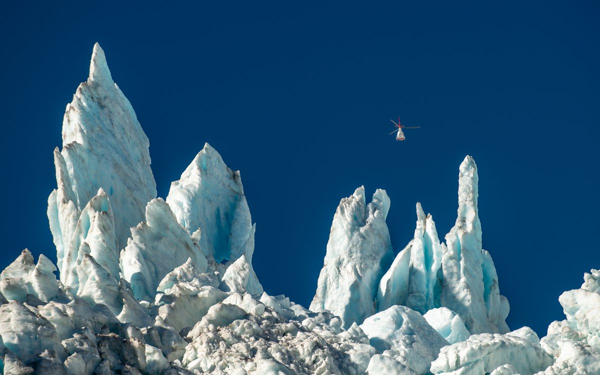 Heli Hike inflight1.jpg