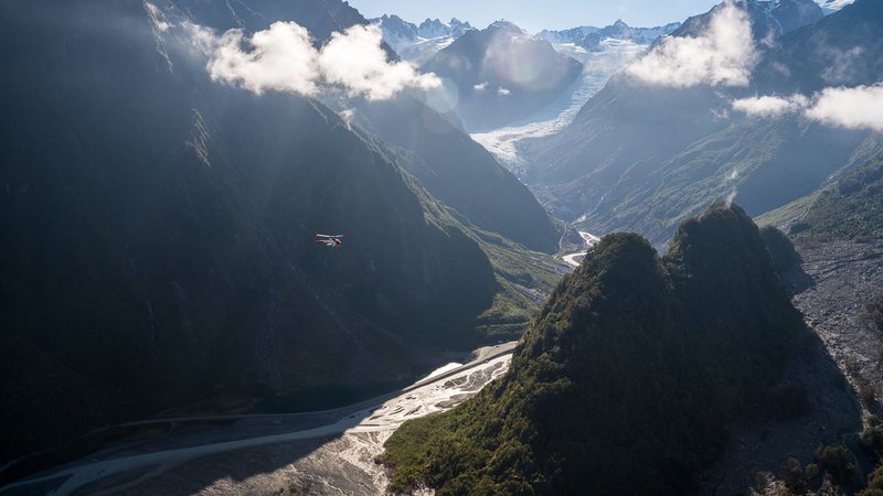Helicopter flight into Fox Glacier - 1584