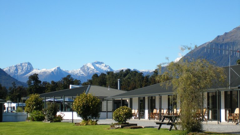 Heritage Lodge - West Coast