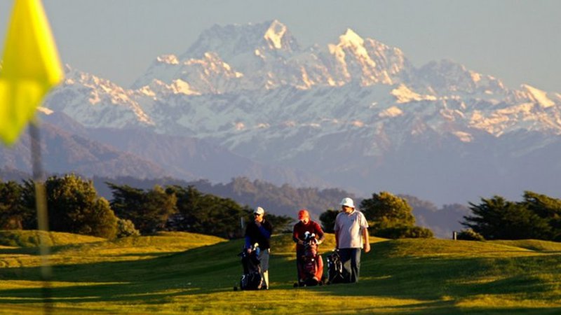 Hoki Golf.jpg