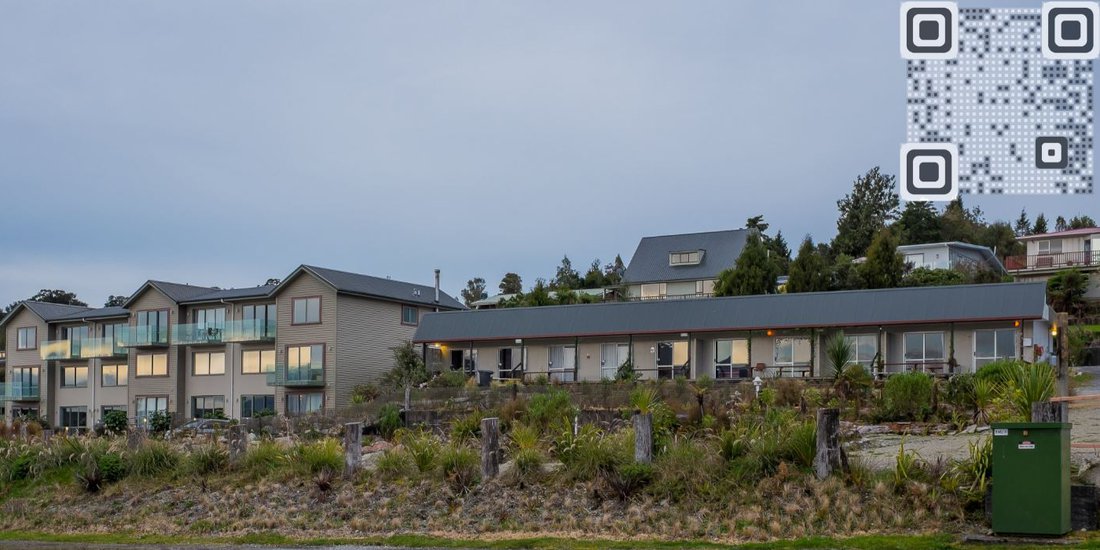 Hotel Lake Brunner