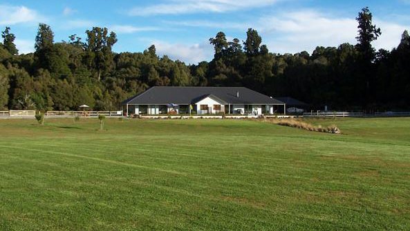 Lake Brunner Long House