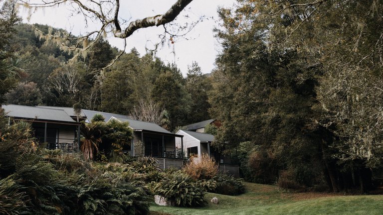 MaruiaRiverRetreat_Accommodation_Facade.jpg