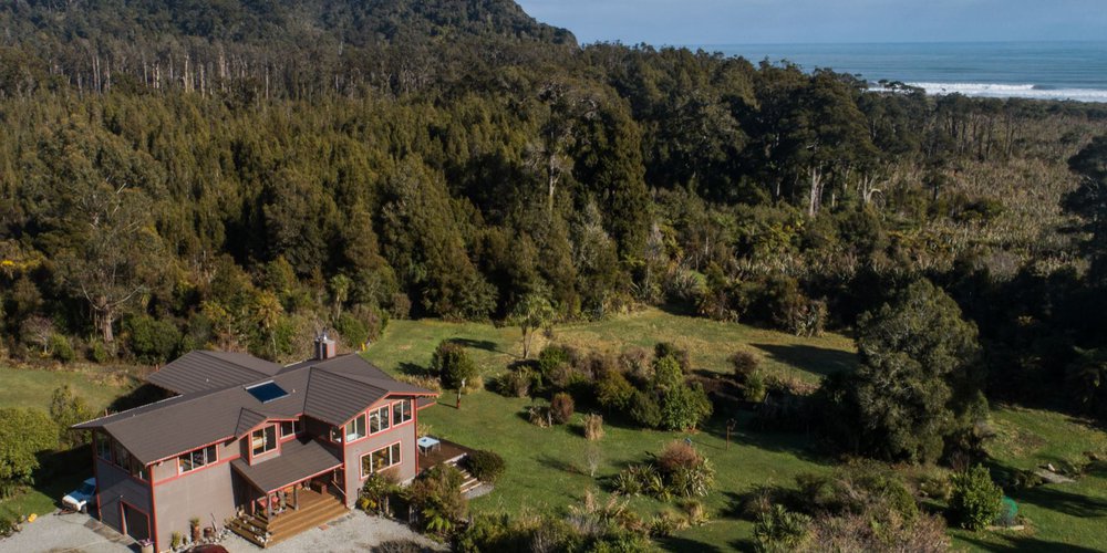 Paramata Lodge - Aerial View