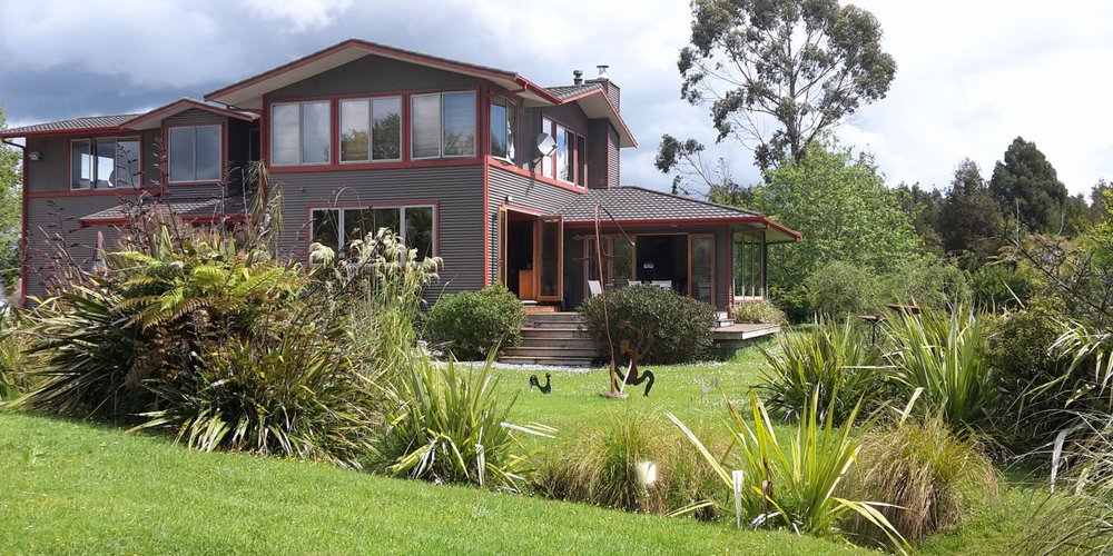 Paramata-Lodge.JPG