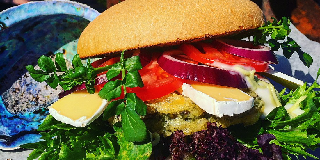 Paua & White Pudding Burger.jpg