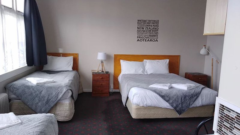Pioneer-Hotel-Accommodation.JPG