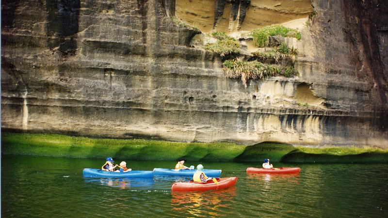 Punakaiki Canoes.JPG