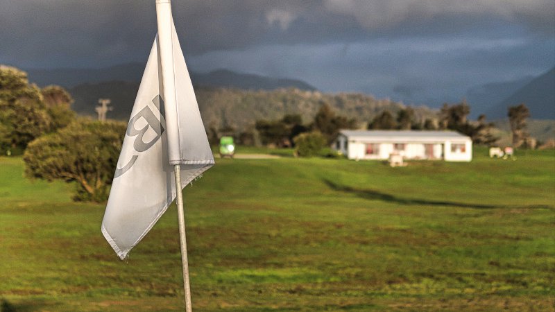 Tasman-flag-at-Karamea-Golf-Club.jpg