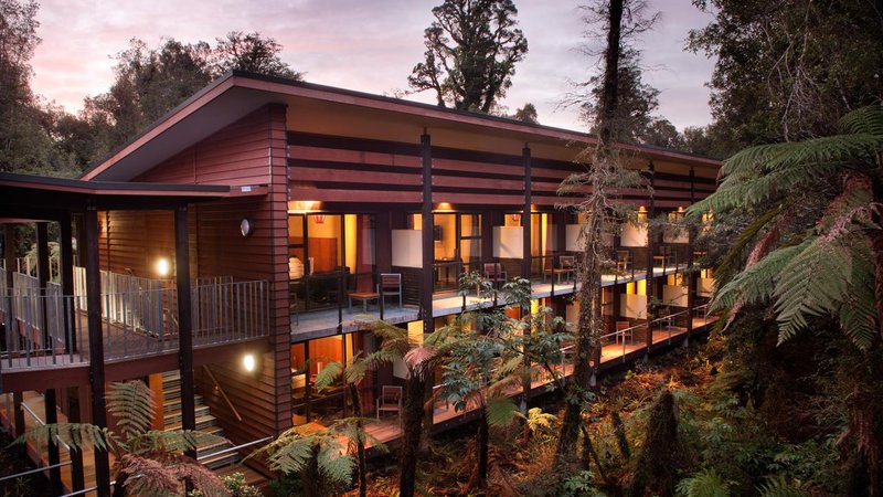 Te-Waonui-Forest-Retreat.jpg