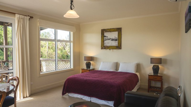 Theatre Royal Hotel Room 2.jpg