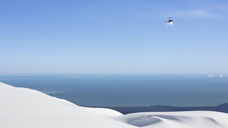 Vantage Helicopters on the West Coast with Tasman Sea in the background (4914).jpg