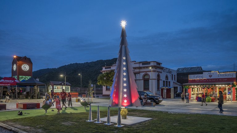 Greymouth town square at night