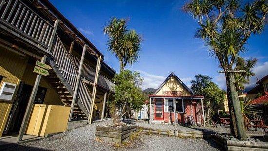 chateau-franz-motel-backpacker.jpg