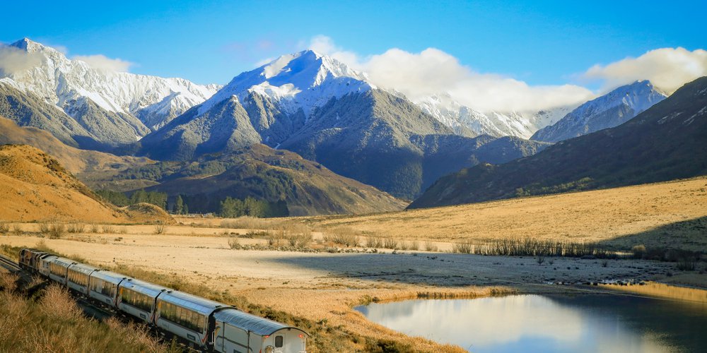 tranzalpine passing lake sara in winter.jpg